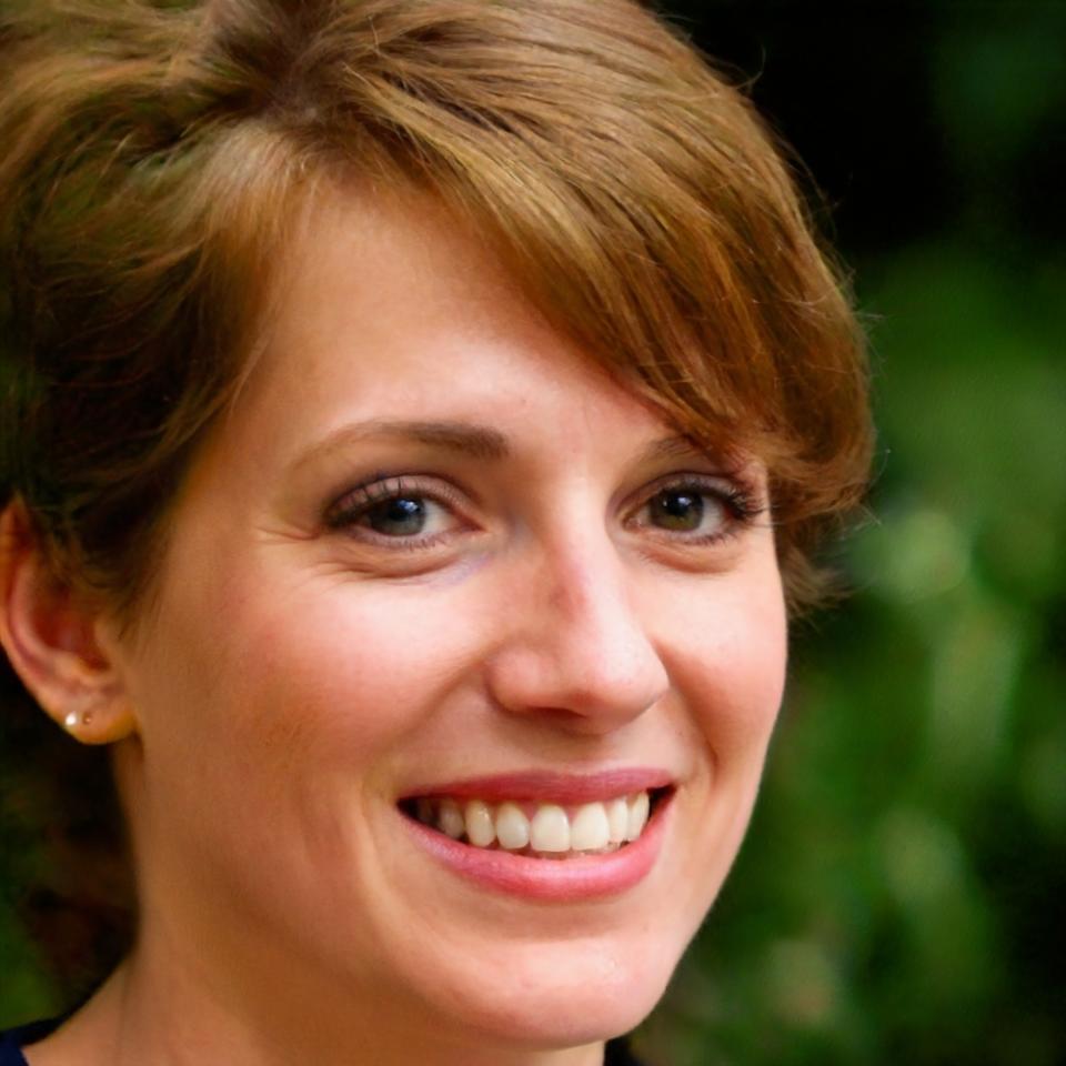 Marlena Kowalski, Kreativdirektorin